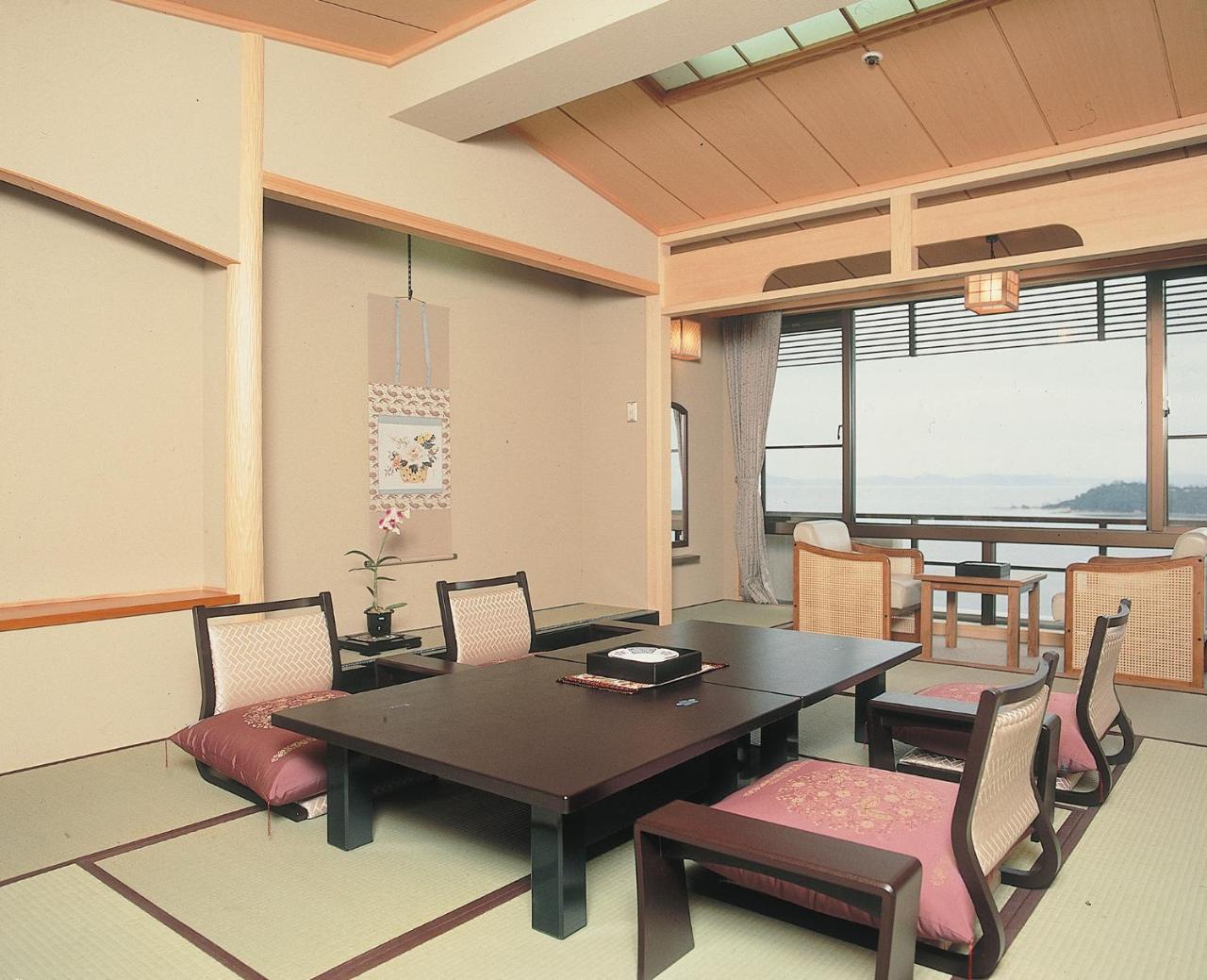 Kira Kanko Hotel Nishio Buitenkant foto